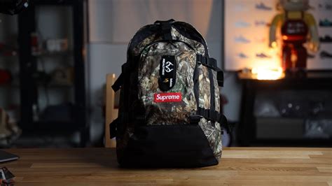 DHgate Supreme backpack “Unboxing” 10/10 (I do not own.